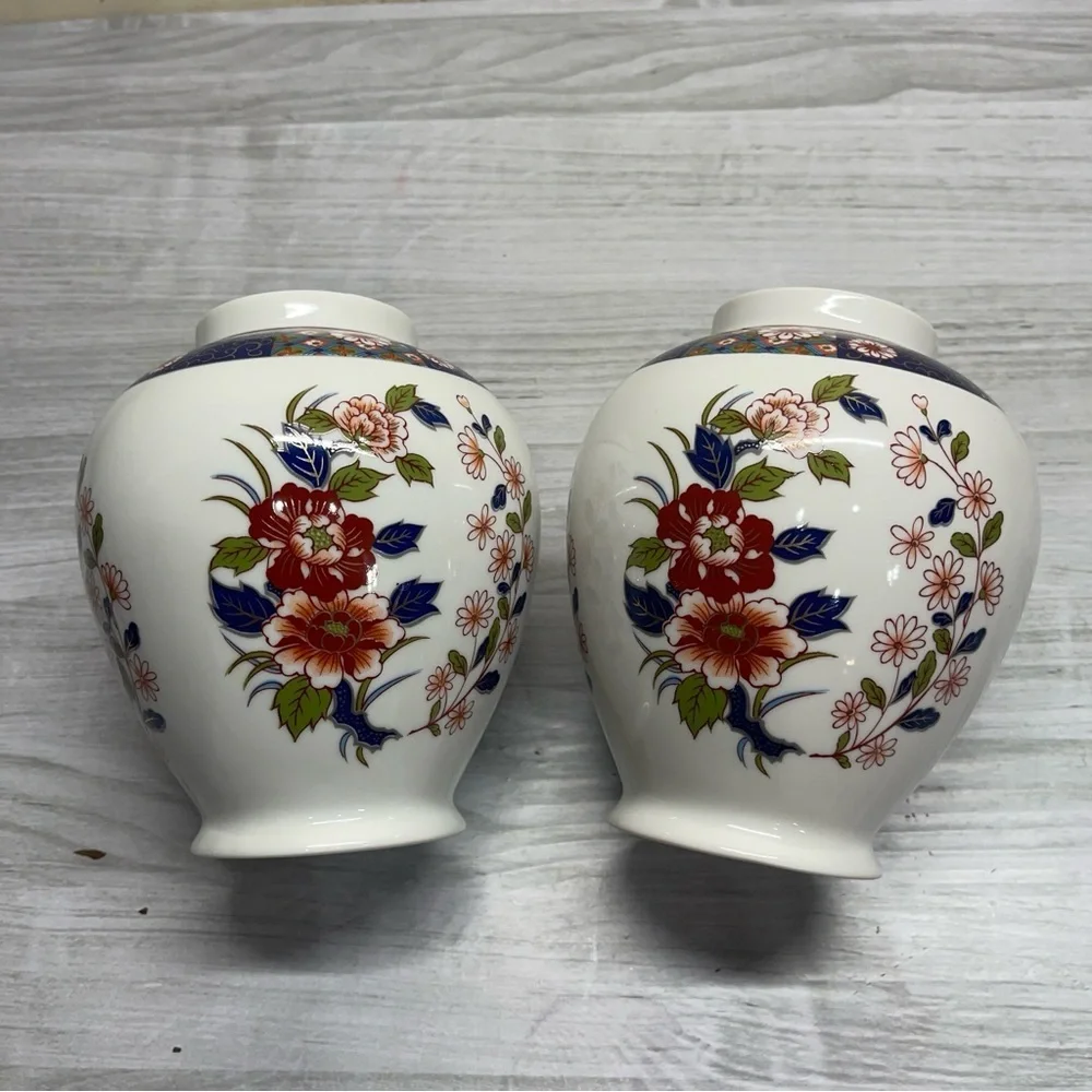 Old Imari Japan Porcelain Vintage Ginger Jar Set of 2 Blue Gold Floral Design
